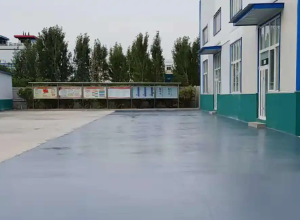 汉中彩色路面喷涂翻新的材料对冬季